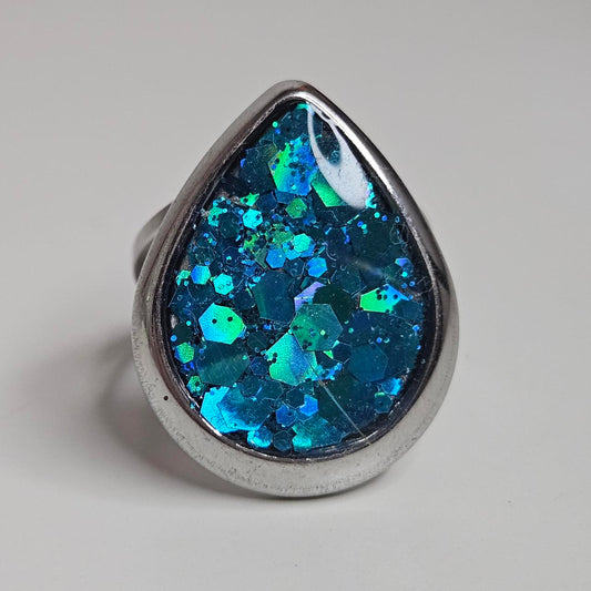 glittery teardrop adjustable ring
