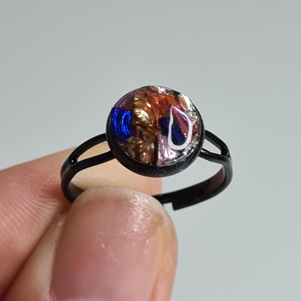 Handmade crushed crystal adjustable black ring